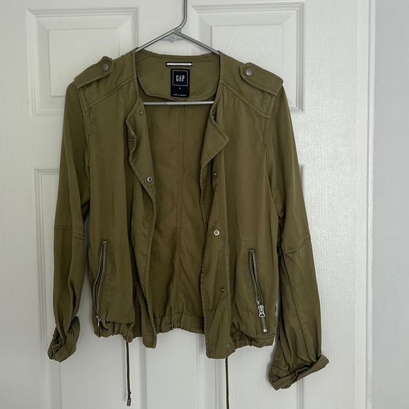 Gap army green jacket! - Picture 1 of 3